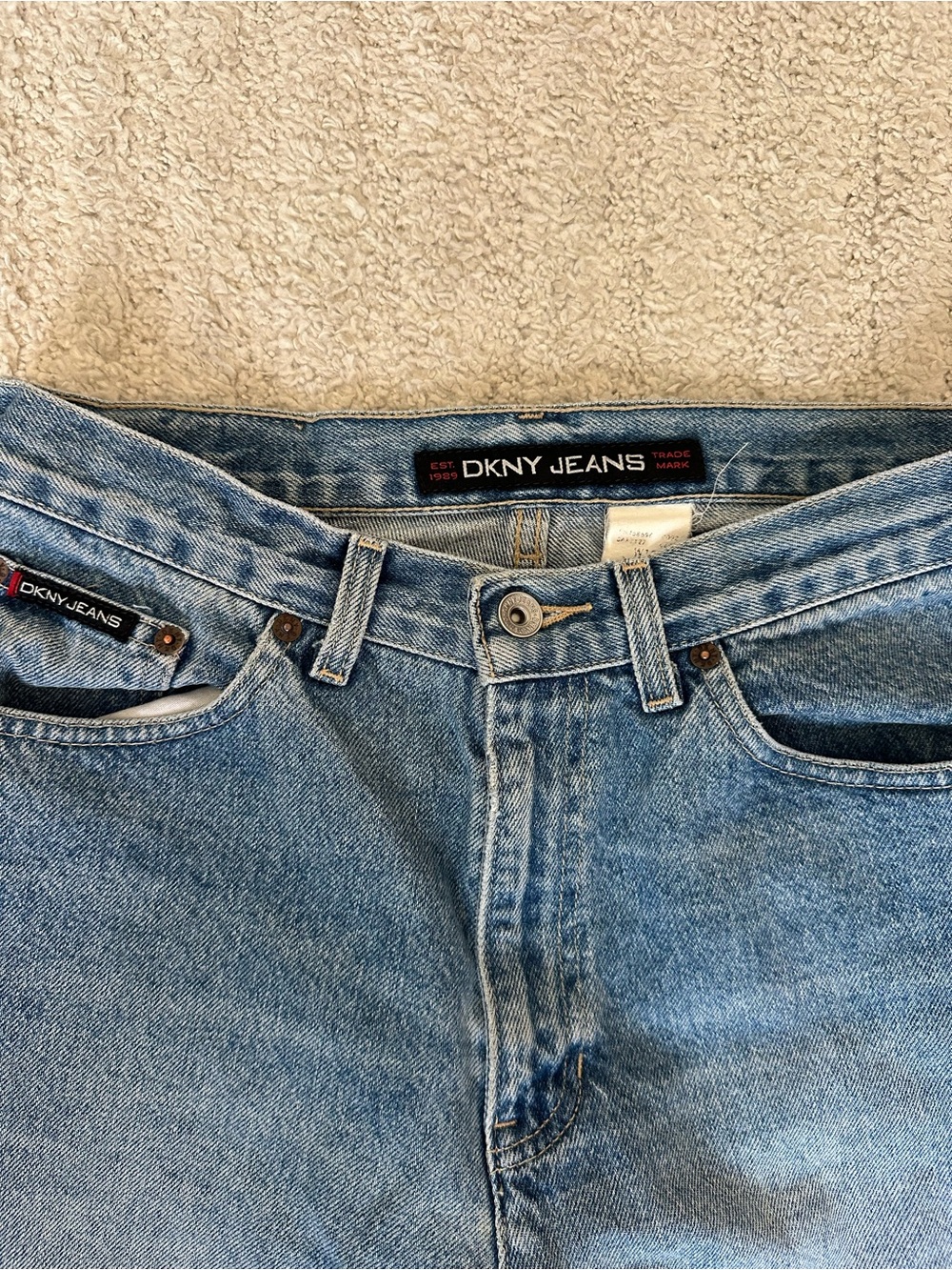 DKNY Jeans